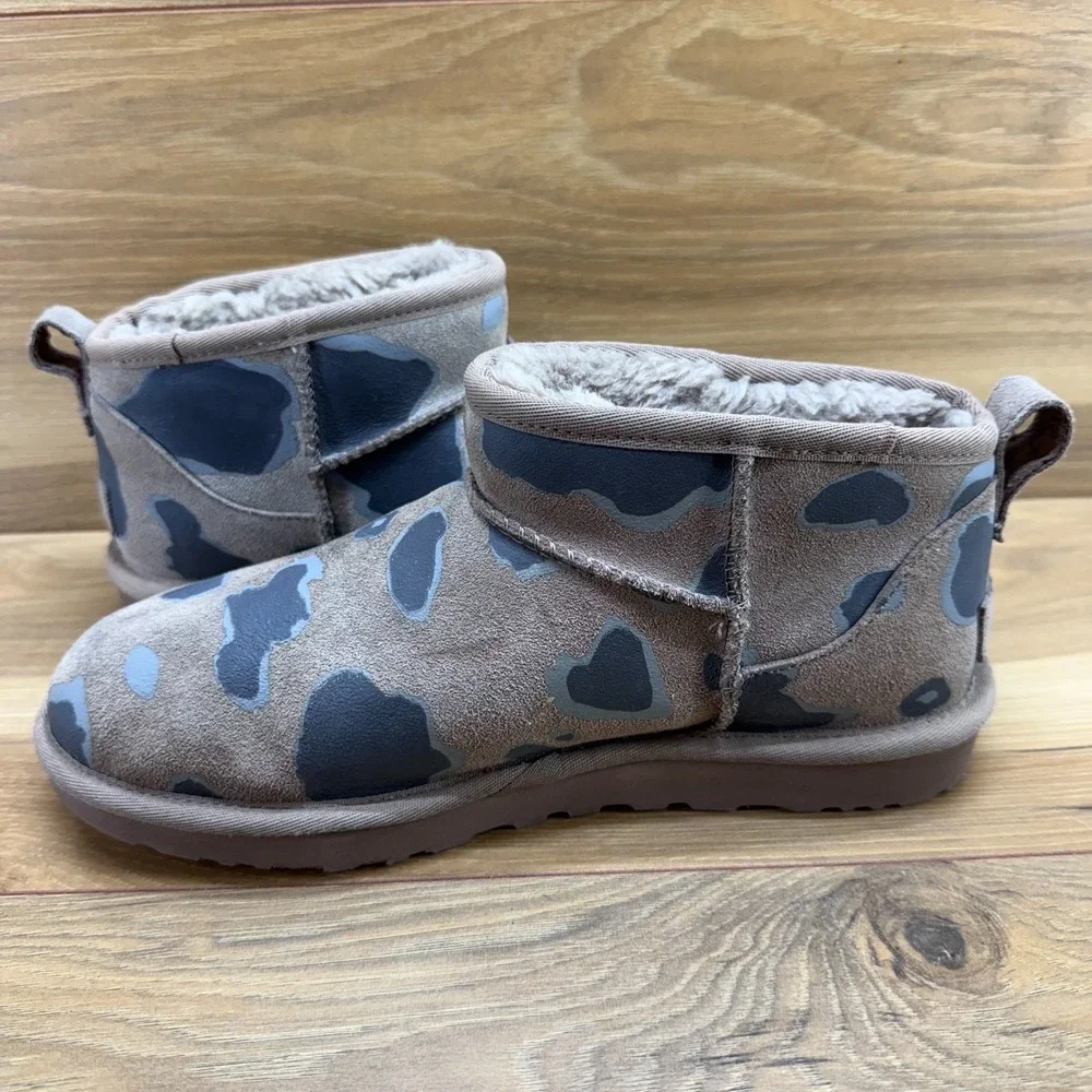 UGG Ultra Mini Appaloosa Boot Womens 8 Caribou Suede Shearling Fur Lined Cozy